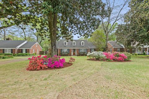 Photo of 4533 DEE RD, Memphis, TN 38117 (MLS # 10218469)