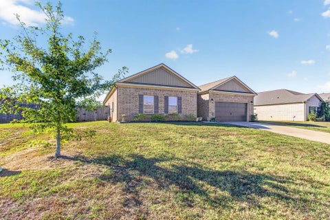Photo of 35 BEAU WILKES LN, Oakland, TN 38060 (MLS # 10232293)