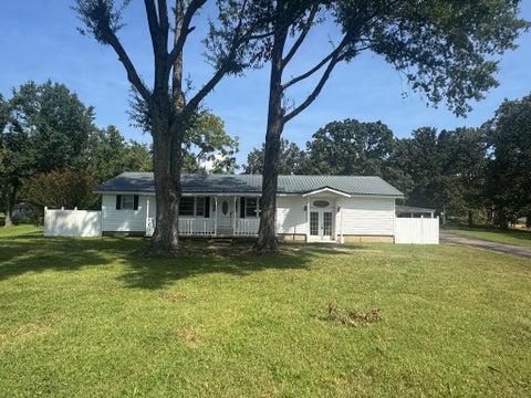Photo of 955 OLD SR 57 HWY, Counce, TN 38326 (MLS # 10230005)