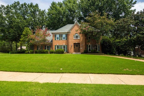 Photo of 9190 EAST BRIDGE DR, Germantown, TN 38139 (MLS # 10227962)
