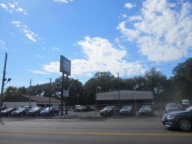 1505 ELVIS PRESLEY BLVD