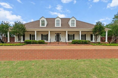 Photo of 8778 POPLAR PIKE DR, Germantown, TN 38138 (MLS # 10220631)