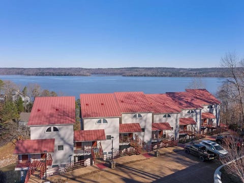 Photo of 165 LAKESHORE LN, Counce, TN 38326 (MLS # 10213316)