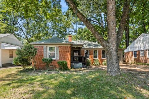 Photo of 1285 MERRYCREST DR, Memphis, TN 38111 (MLS # 10229303)