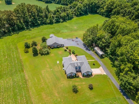 Photo of 1215 BEAVER CREEK RD, Braden, TN 38049 (MLS # 10218247)