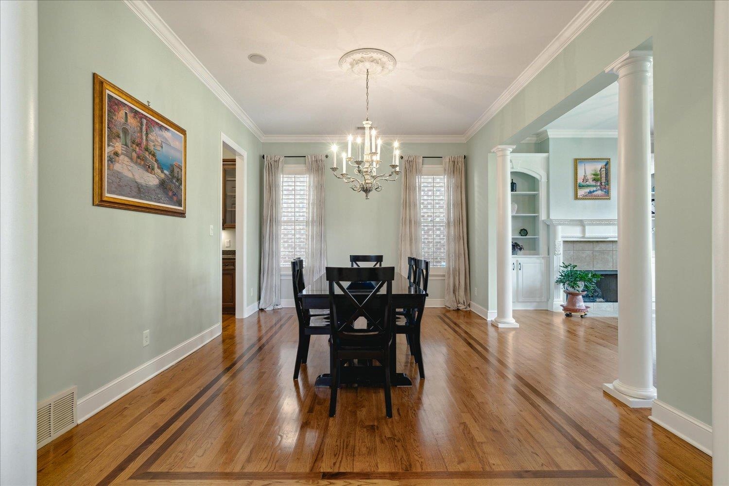 Collierville, Tennessee 38017, United States, 4 Bedrooms Bedrooms, ,3 BathroomsBathrooms,Residential,Pending,35937