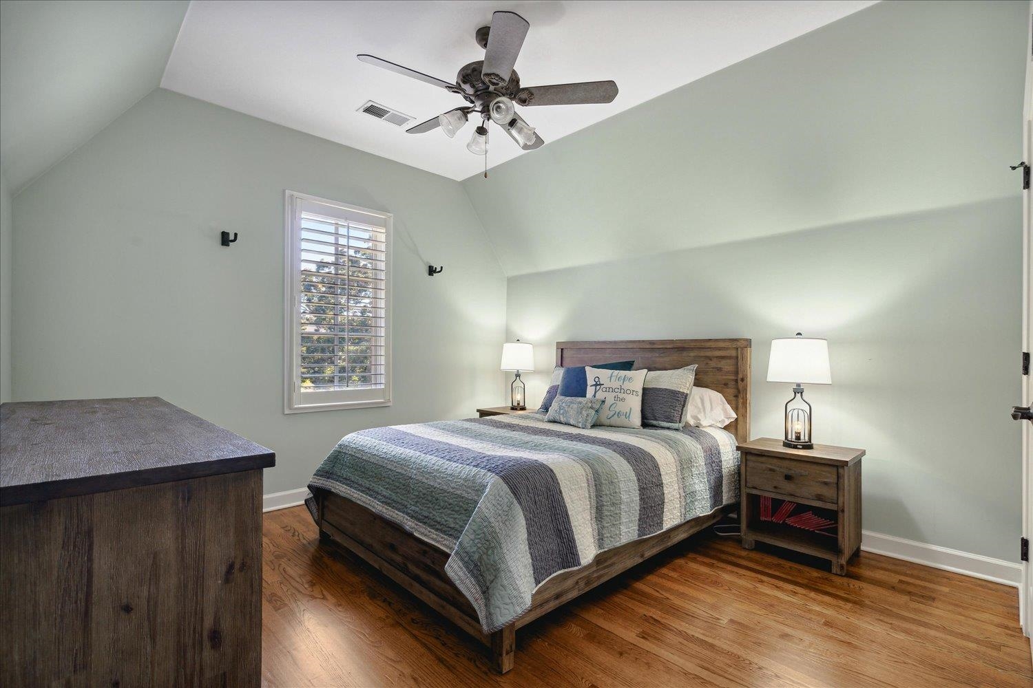 Collierville, Tennessee 38017, United States, 4 Bedrooms Bedrooms, ,3 BathroomsBathrooms,Residential,Pending,35937