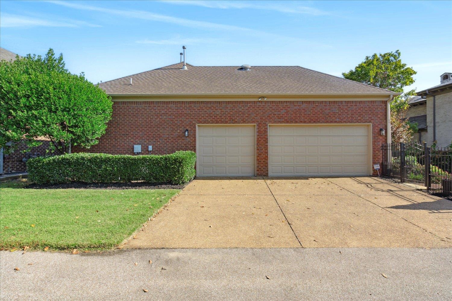 Collierville, Tennessee 38017, United States, 4 Bedrooms Bedrooms, ,3 BathroomsBathrooms,Residential,Pending,35937