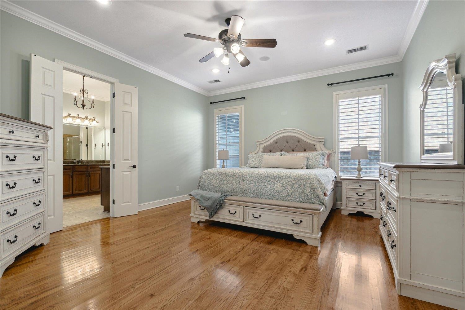 Collierville, Tennessee 38017, United States, 4 Bedrooms Bedrooms, ,3 BathroomsBathrooms,Residential,Pending,35937