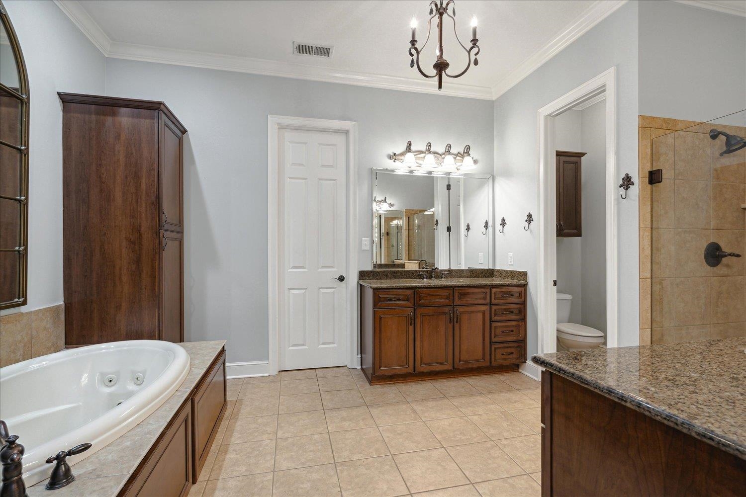 Collierville, Tennessee 38017, United States, 4 Bedrooms Bedrooms, ,3 BathroomsBathrooms,Residential,Pending,35937