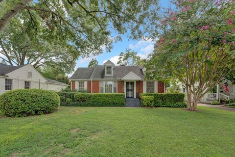 Photo of 503 E SWAN RIDGE CIR, Memphis, TN 38122 (MLS # 10220785)