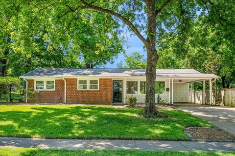 Photo of 4803 HUMMINGBIRD LN, Memphis, TN 38117 (MLS # 10221765)