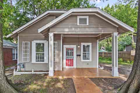 Photo of 993 BRUCE ST, Memphis, TN 38104 (MLS # 10227189)