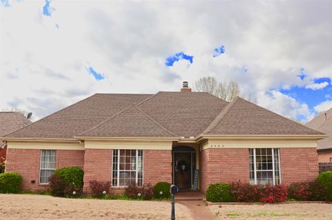 Photo of 2483 EAGLERIDGE LN, Memphis, TN 38016 (MLS # 10216905)