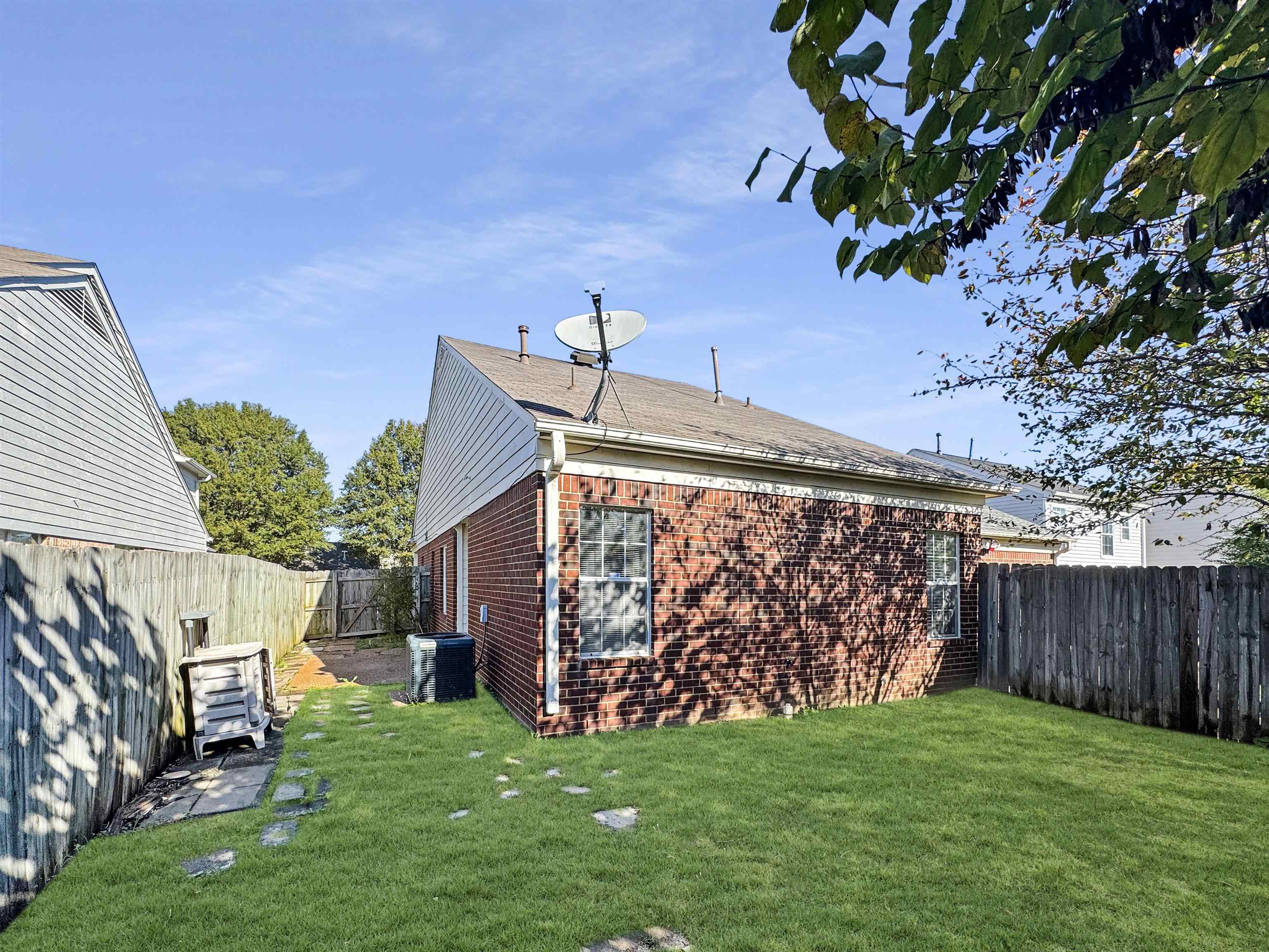 Memphis, Tennessee 38018, United States, 3 Bedrooms Bedrooms, ,2 BathroomsBathrooms,Residential,Active,237333