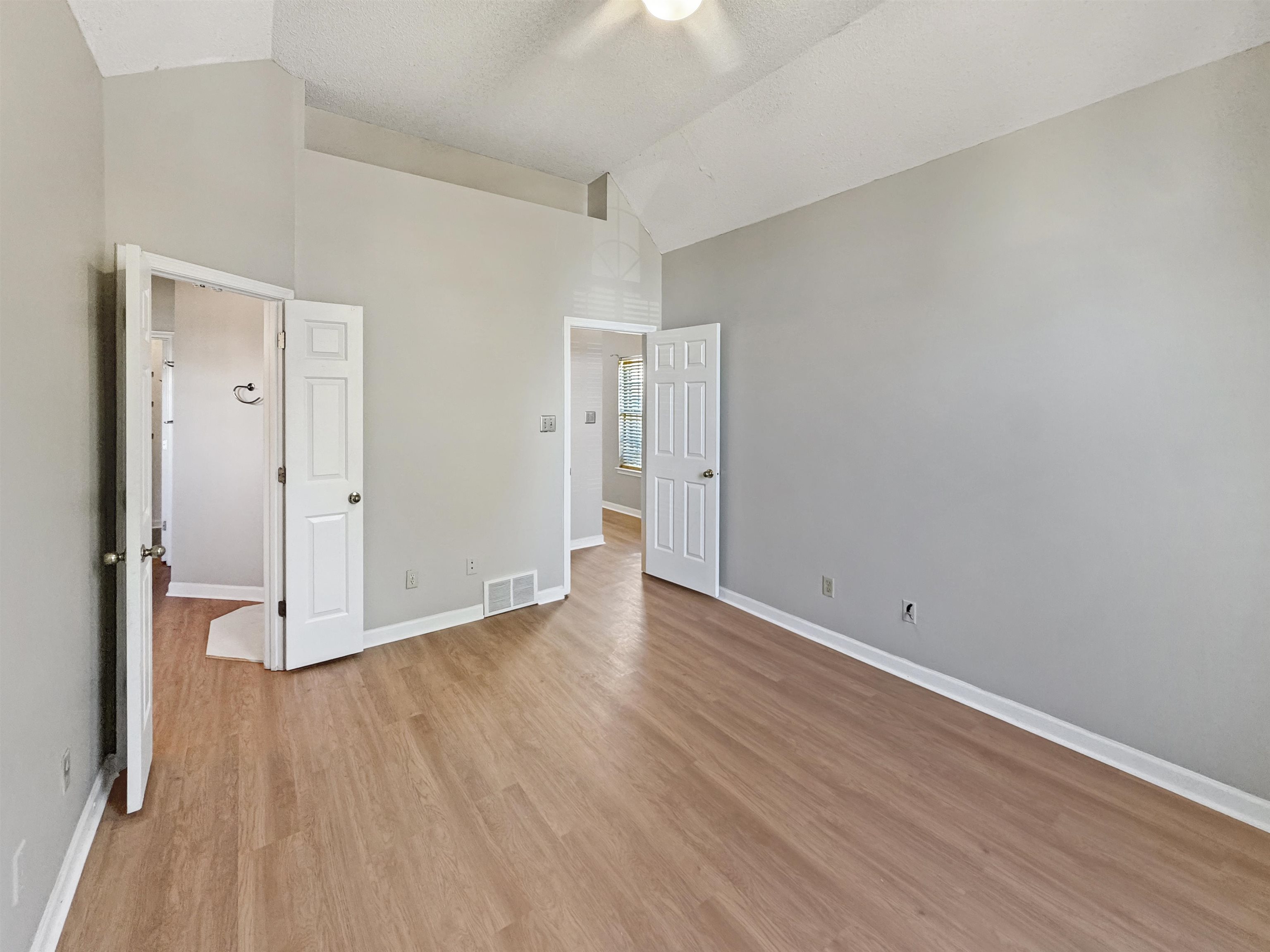 Memphis, Tennessee 38018, United States, 3 Bedrooms Bedrooms, ,2 BathroomsBathrooms,Residential,Active,237333