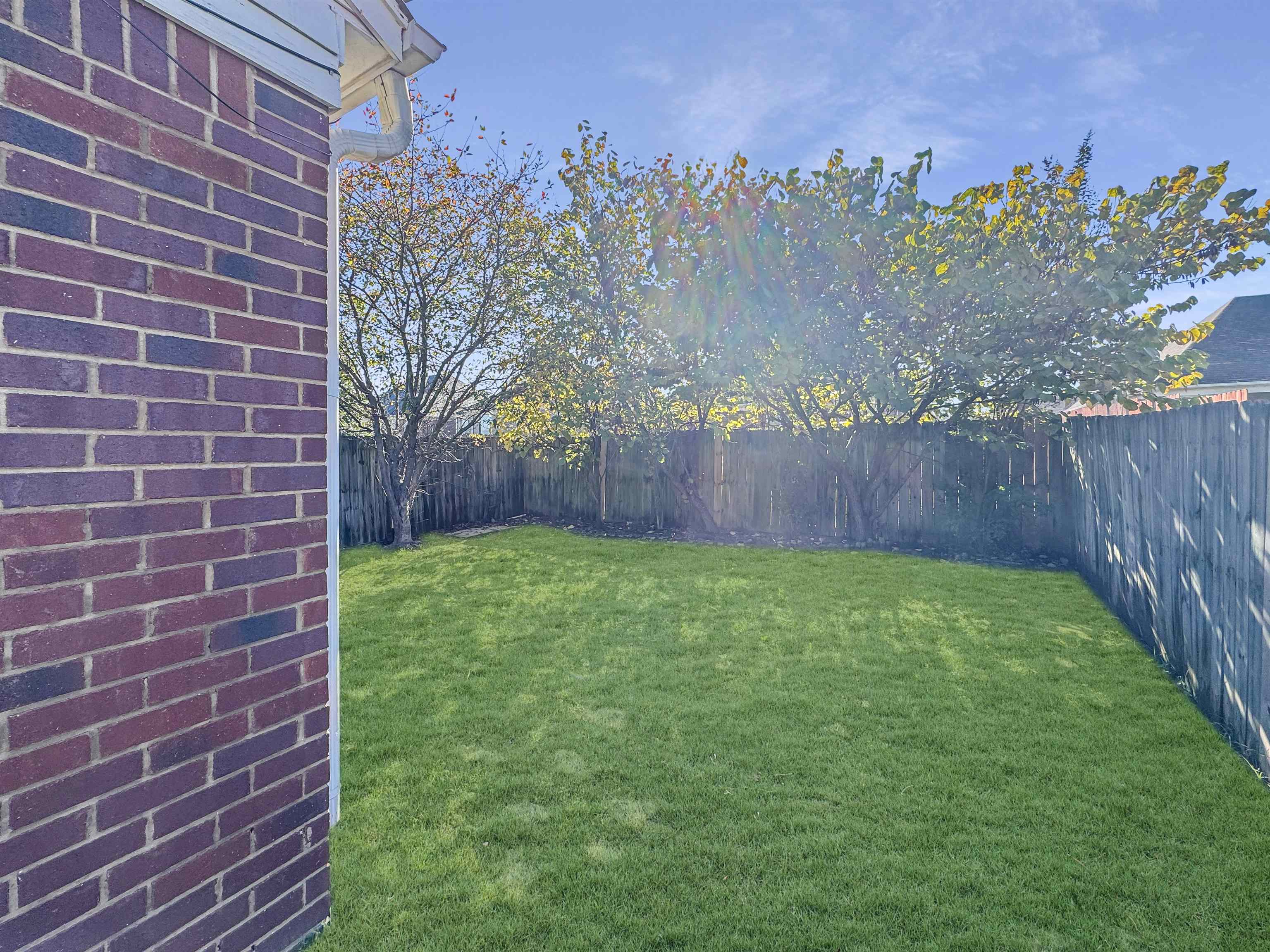 Memphis, Tennessee 38018, United States, 3 Bedrooms Bedrooms, ,2 BathroomsBathrooms,Residential,Active,237333