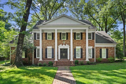 Photo of 1099 WEDGEWOOD ST, Memphis, TN 38111 (MLS # 10223920)