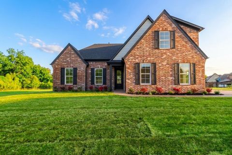 Photo of 35 CATALPA CV, Atoka, TN 38004 (MLS # 10215006)