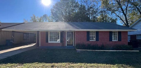 Photo of 5115 AUREEN DR, Memphis, TN 38109 (MLS # 10224592)