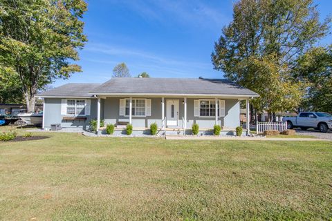 Photo of 41 BARTLEY DR, Savannah, TN 38372 (MLS # 10208559)