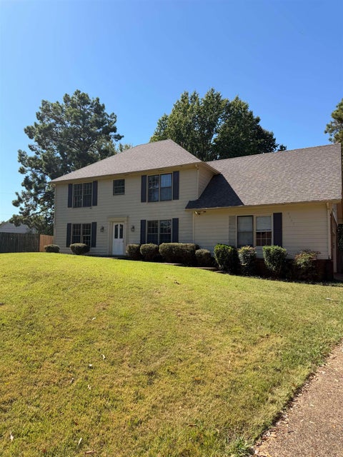 Photo of 4463 RICHMOND OAKS CV, Unincorporated, TN 38125 (MLS # 10232322)
