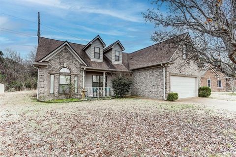 Photo of 275 MOSSY SPRINGS DR, Oakland, TN 38060 (MLS # 10211696)