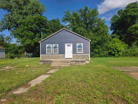 Photo of 1448 MAY ST, Memphis, TN 38108 (MLS # 10210530)