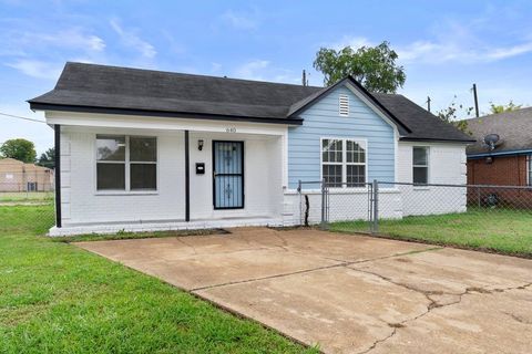 Photo of 640 E HASTINGS CIR, Memphis, TN 38107 (MLS # 10207315)