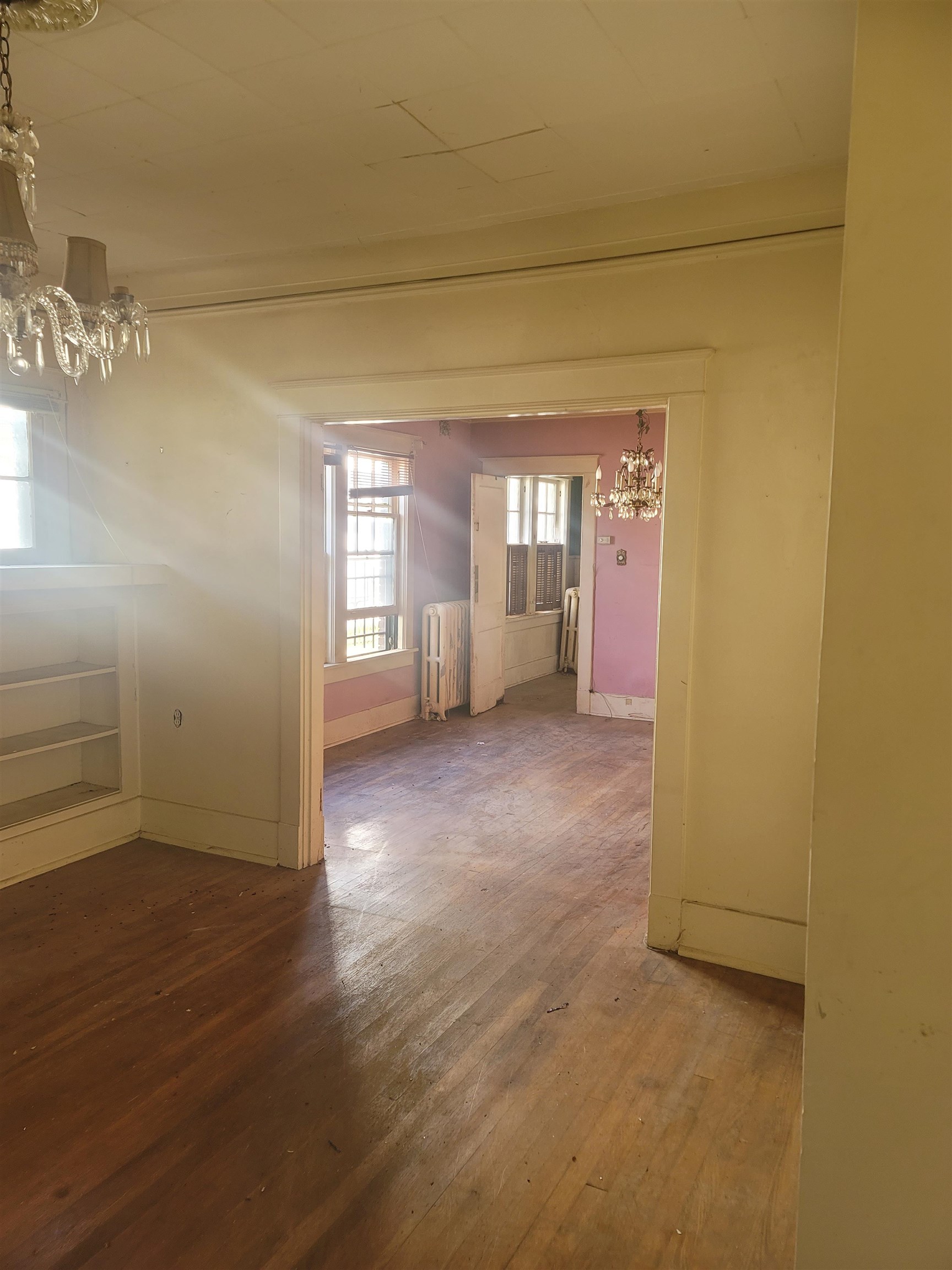 Memphis, Tennessee 38104, United States, 4 Bedrooms Bedrooms, ,2 BathroomsBathrooms,Residential,Pending,227330