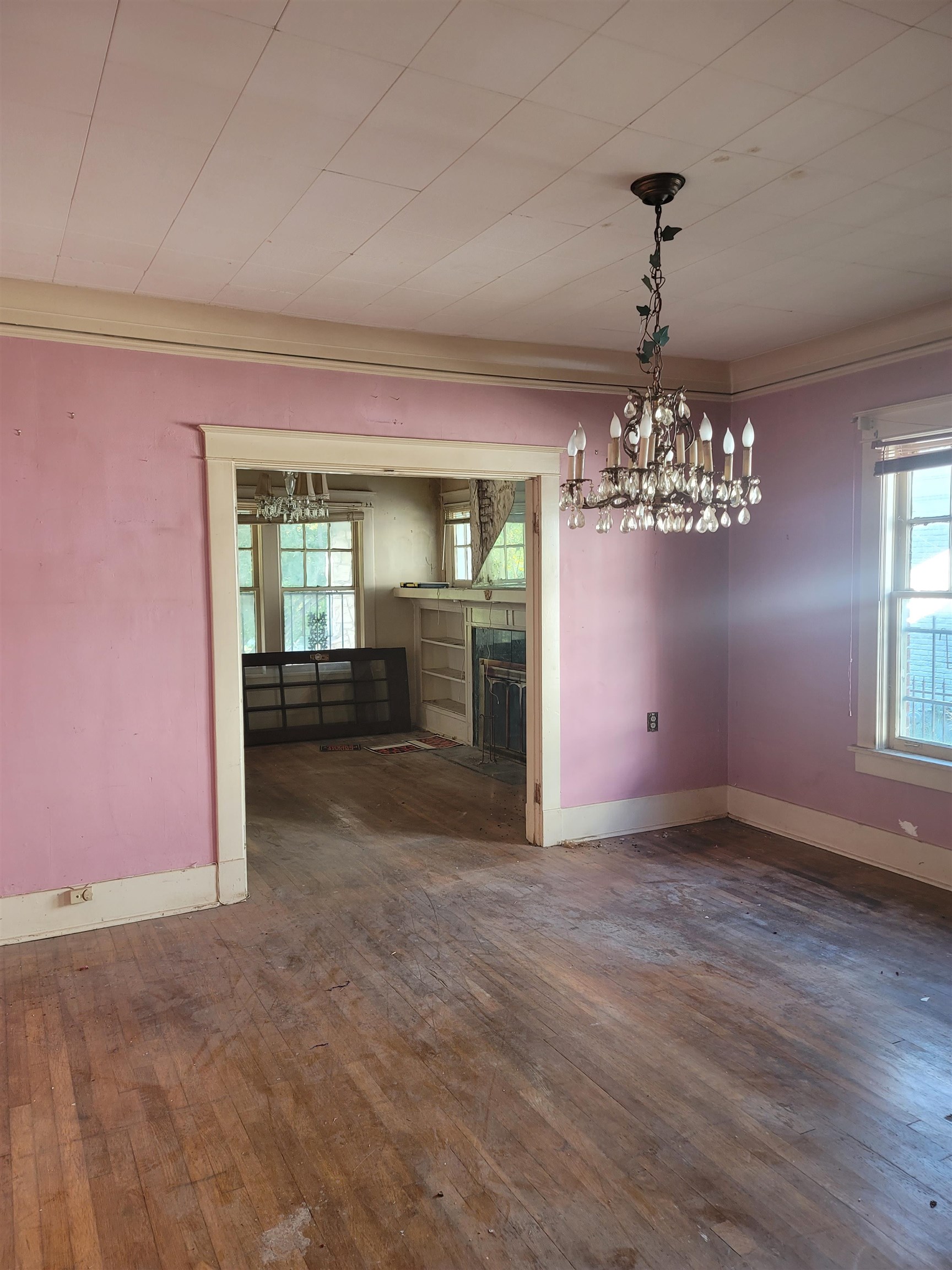 Memphis, Tennessee 38104, United States, 4 Bedrooms Bedrooms, ,2 BathroomsBathrooms,Residential,Pending,227330