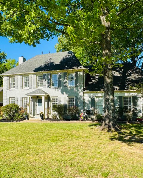 Photo of 775 ROYAL FOREST DR, Collierville, TN 38017 (MLS # 10218963)