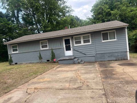 Photo of 4838 MANSON RD, Memphis, TN 38109 (MLS # 10222244)
