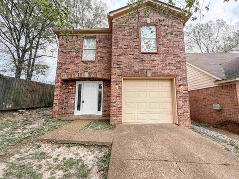 Photo of 7250 CALEBS LN, Cordova, TN 38018 (MLS # 10218435)