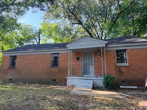 Photo of 1459 ELOISE RD, Memphis, TN 38106 (MLS # 10229285)