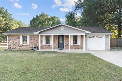 Photo of 5135 WOODY DR, Horn Lake, MS 38637 (MLS # 10208133)