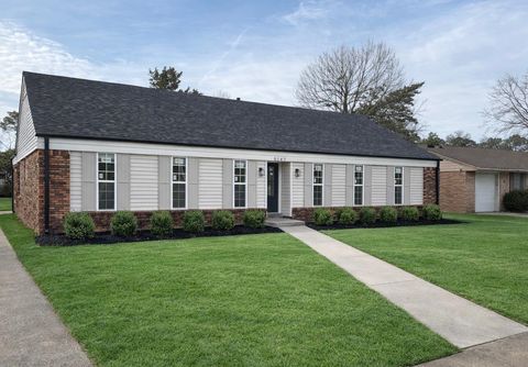 Photo of 5147 HORNSBY DR, Memphis, TN 38116 (MLS # 10216094)