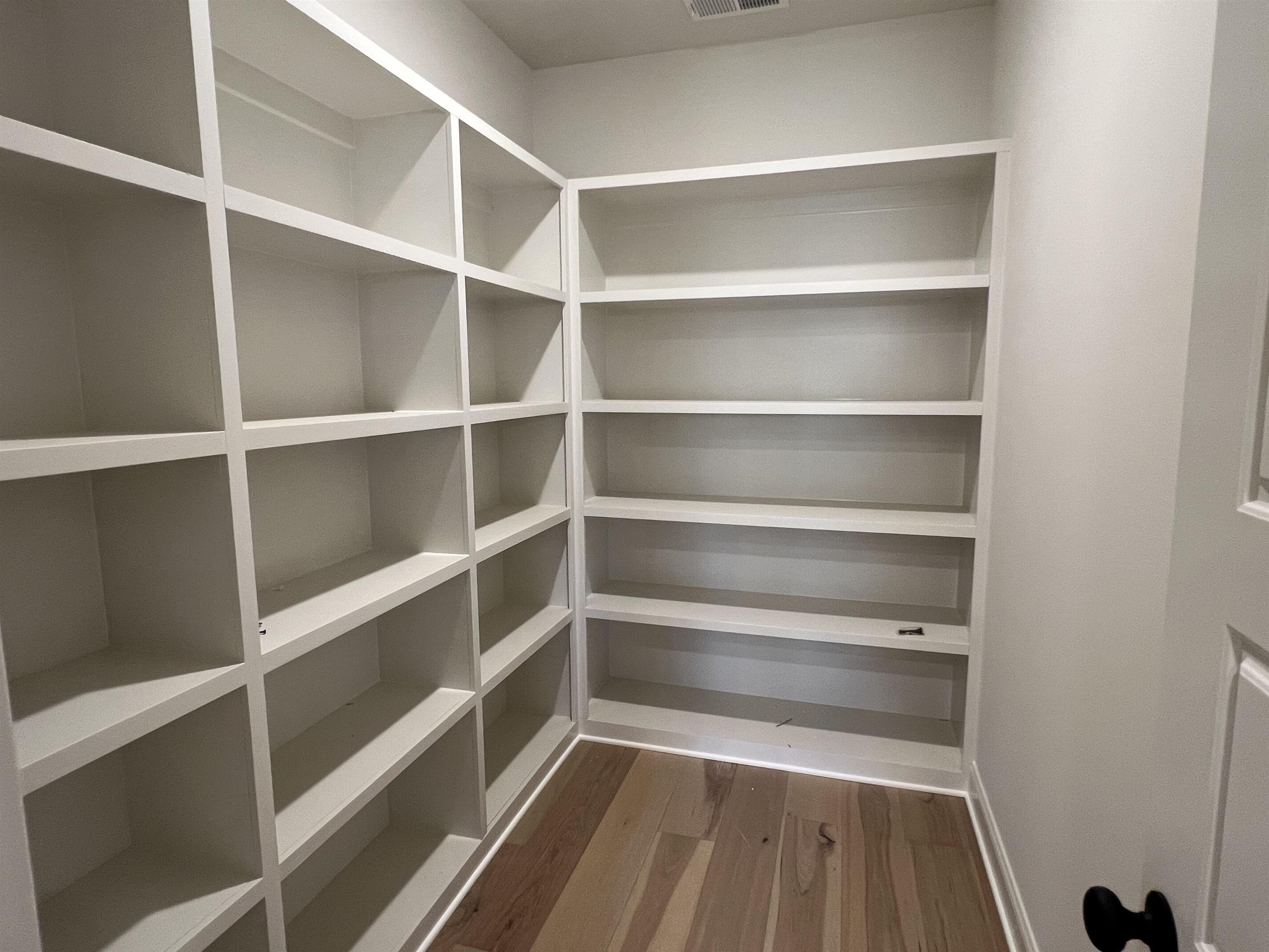 Lakeland, Tennessee 38002, United States, 4 Bedrooms Bedrooms, ,3 BathroomsBathrooms,Residential,Active,30820