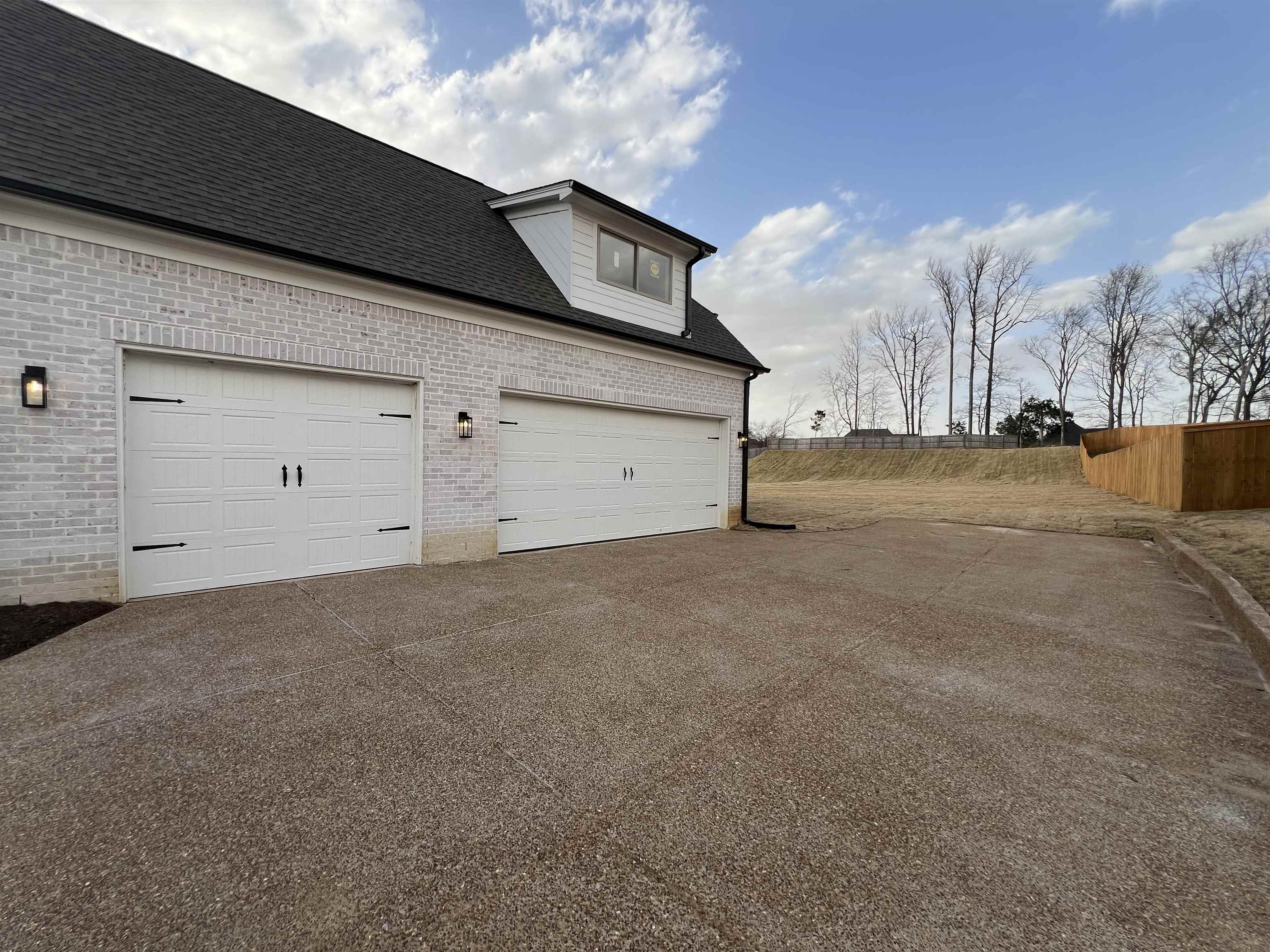 Lakeland, Tennessee 38002, United States, 4 Bedrooms Bedrooms, ,3 BathroomsBathrooms,Residential,Active,30820