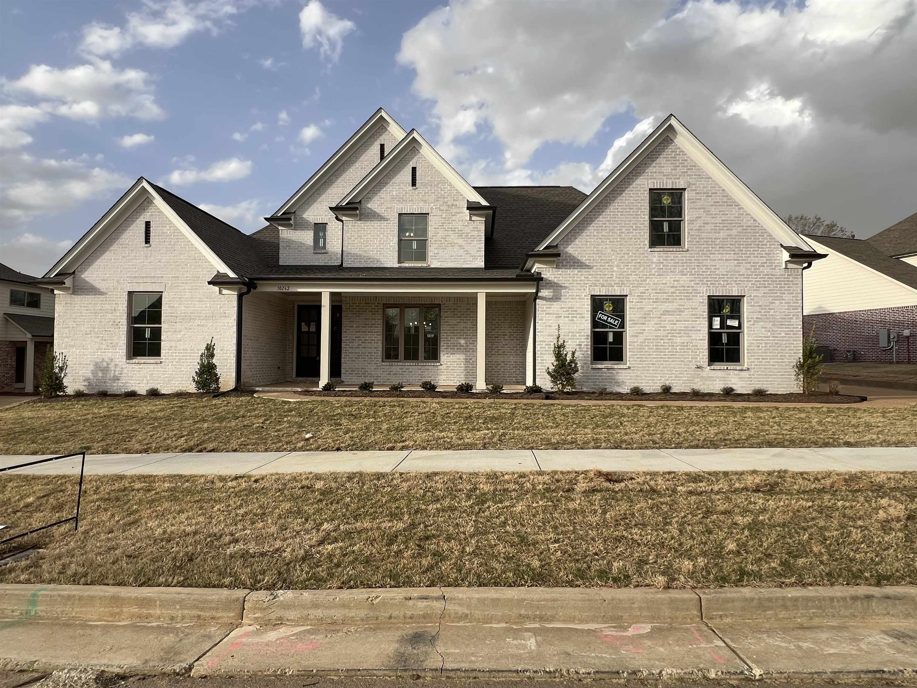 Lakeland, Tennessee 38002, United States, 4 Bedrooms Bedrooms, ,3 BathroomsBathrooms,Residential,Active,30820