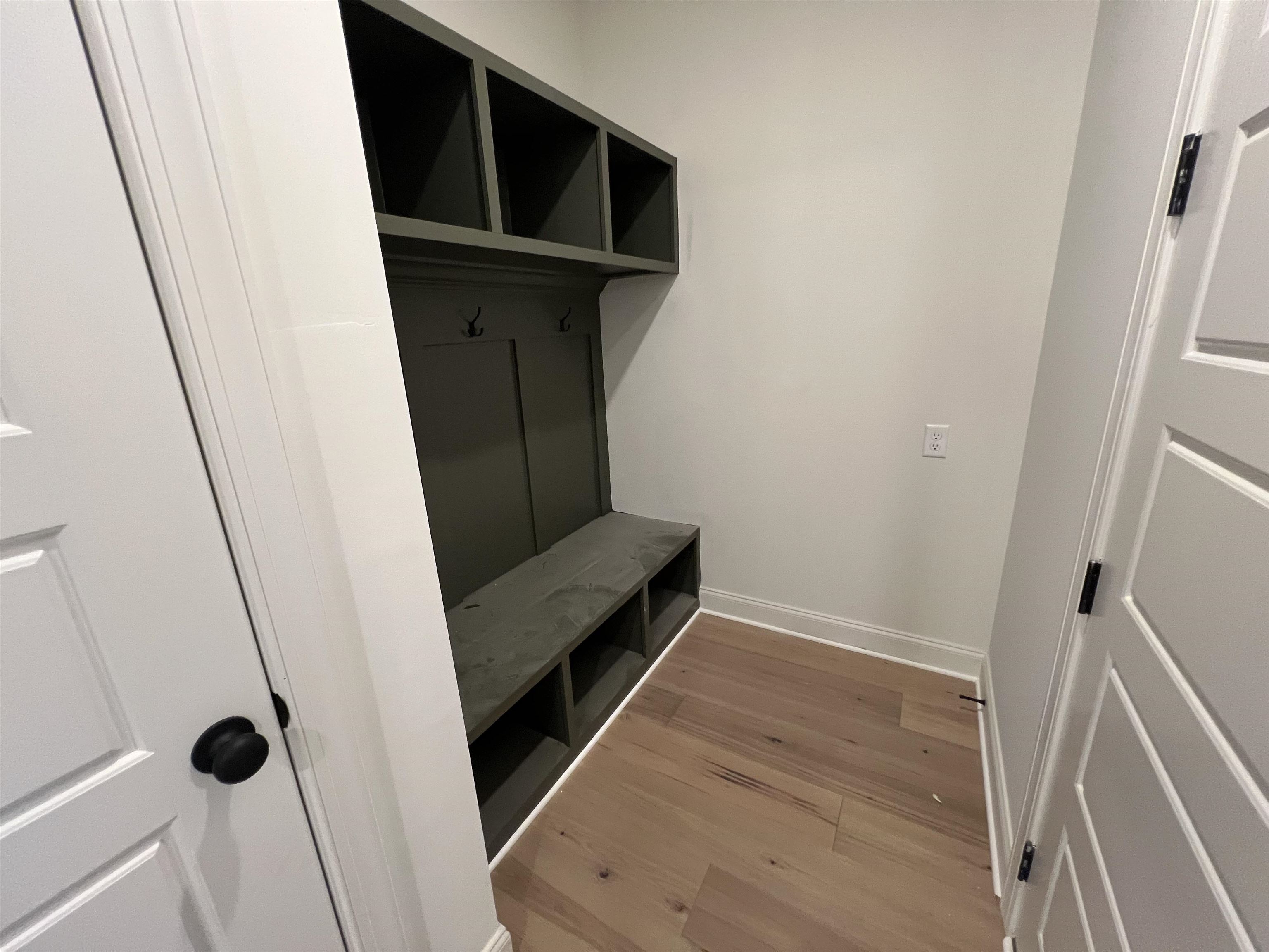 Lakeland, Tennessee 38002, United States, 4 Bedrooms Bedrooms, ,3 BathroomsBathrooms,Residential,Active,30820