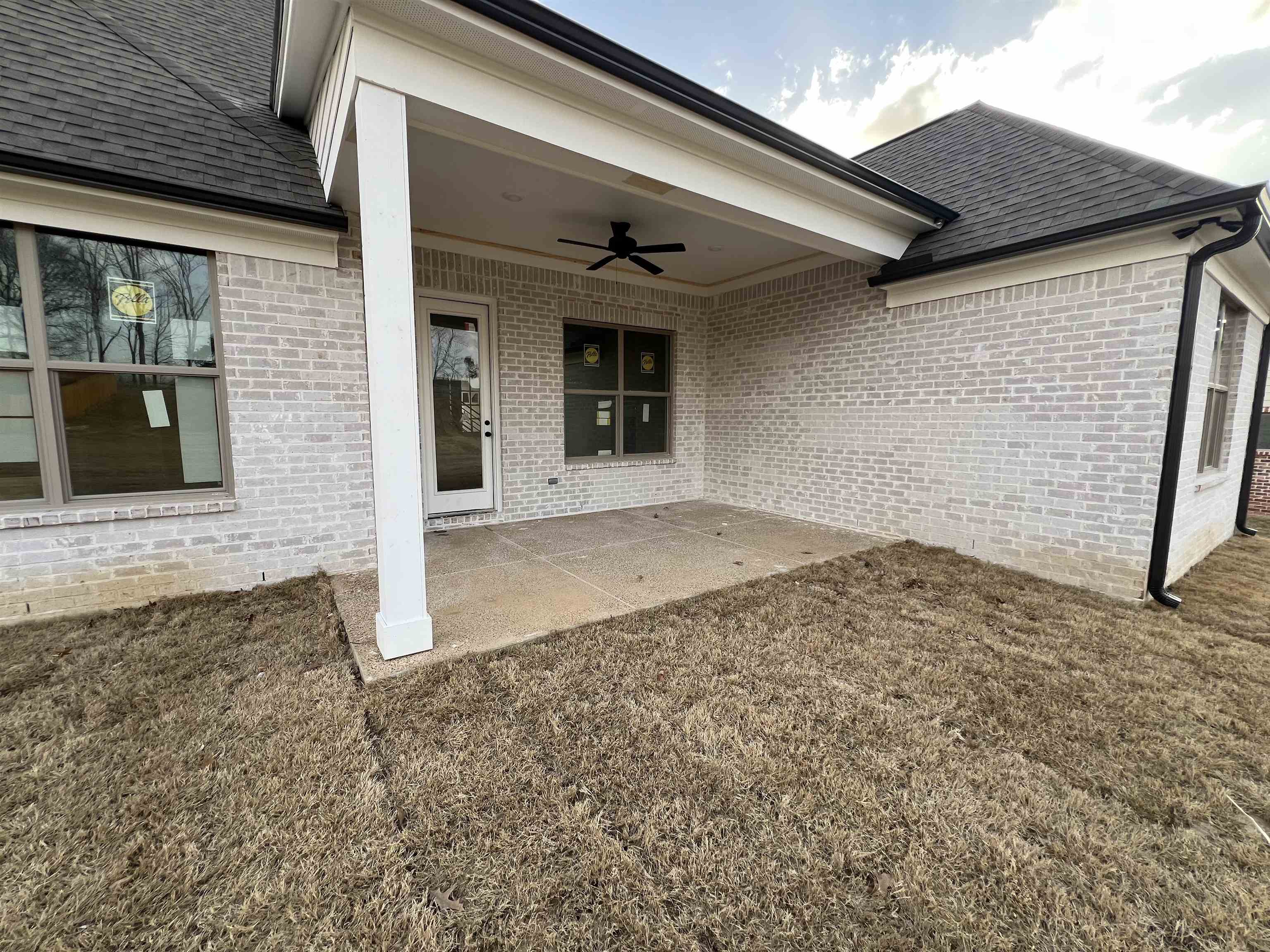 Lakeland, Tennessee 38002, United States, 4 Bedrooms Bedrooms, ,3 BathroomsBathrooms,Residential,Active,30820