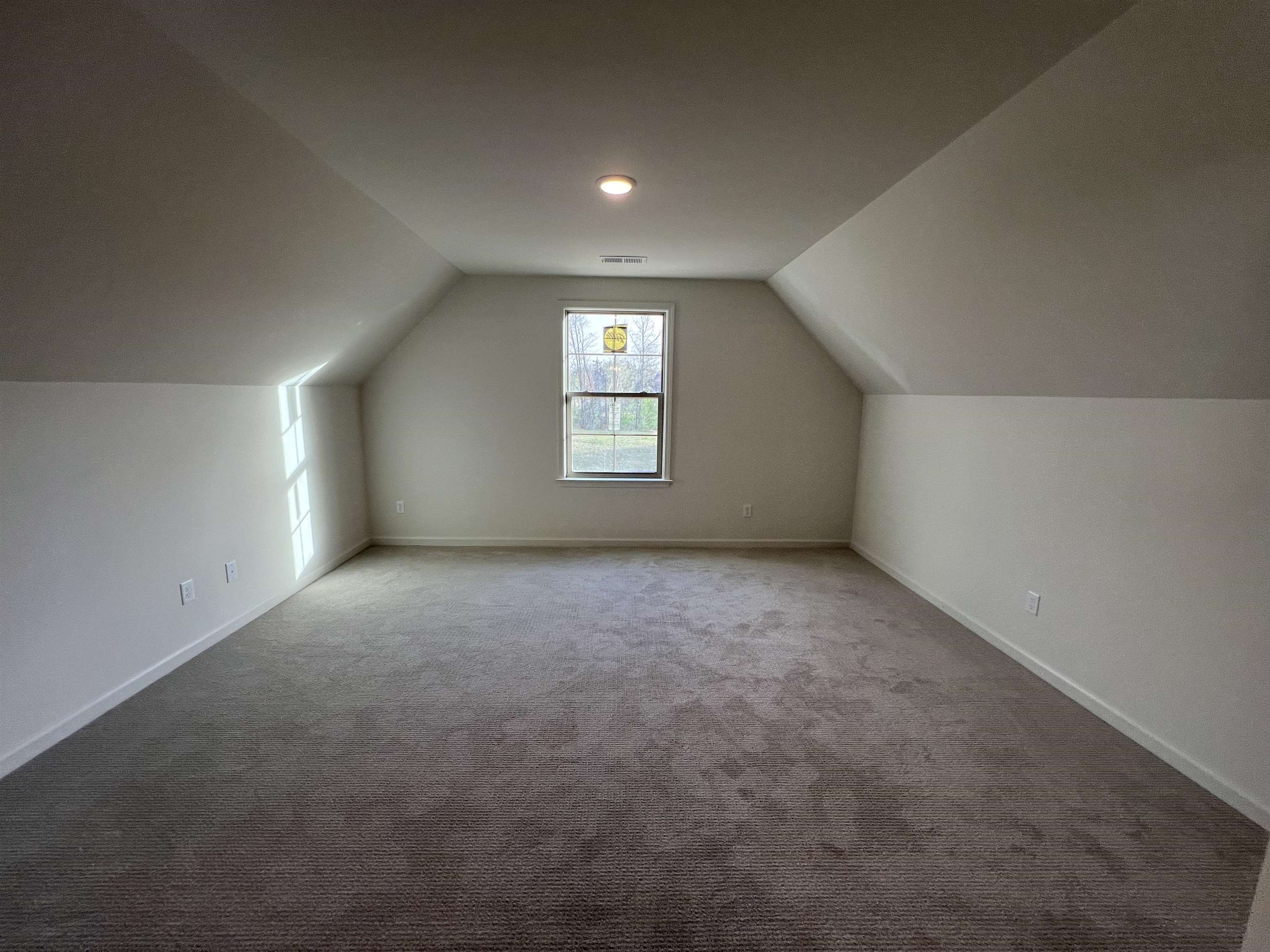 Lakeland, Tennessee 38002, United States, 4 Bedrooms Bedrooms, ,3 BathroomsBathrooms,Residential,Active,30820