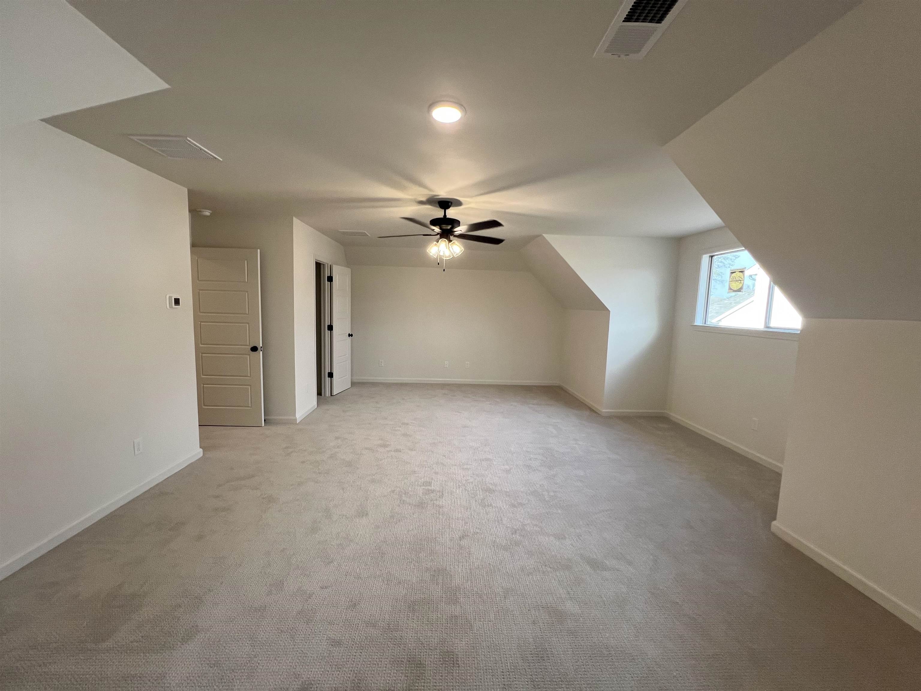 Lakeland, Tennessee 38002, United States, 4 Bedrooms Bedrooms, ,3 BathroomsBathrooms,Residential,Active,30820