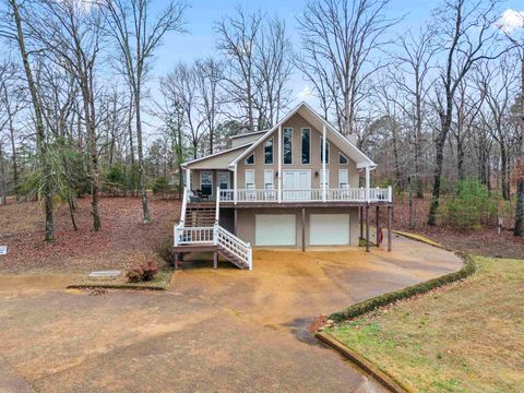 Photo of 11 ELKS LANDING DR, Iuka, MS 38852 (MLS # 10212701)