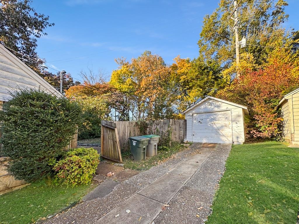 Memphis, Tennessee 38111, United States, 3 Bedrooms Bedrooms, ,1 BathroomBathrooms,Residential,Active,241894