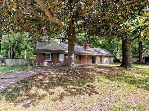 Photo of 7786 SHAMROCK RD, Millington, TN 38053 (MLS # 10220666)