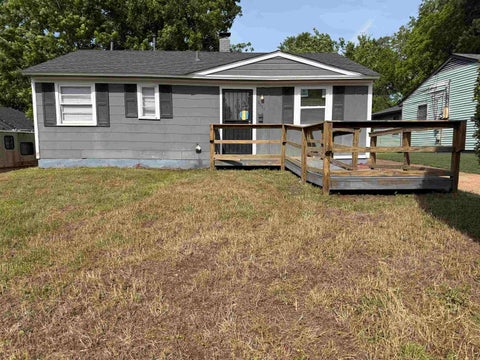 Photo of 3525 ROCHESTER RD, Memphis, TN 38109 (MLS # 10223892)