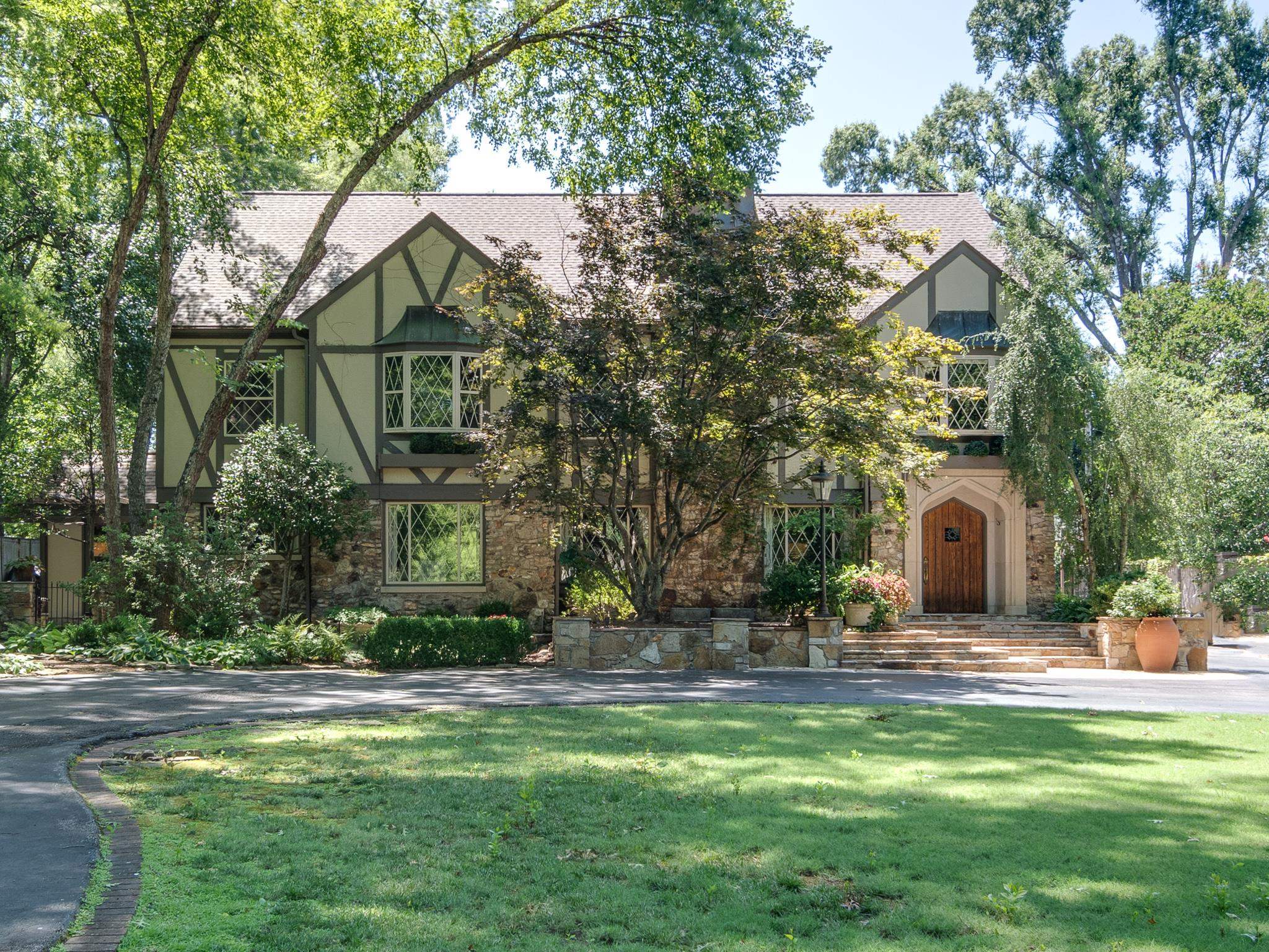 Photo 1 of 37 — 355 ST ANDREWS FWY, Memphis, TN 38111