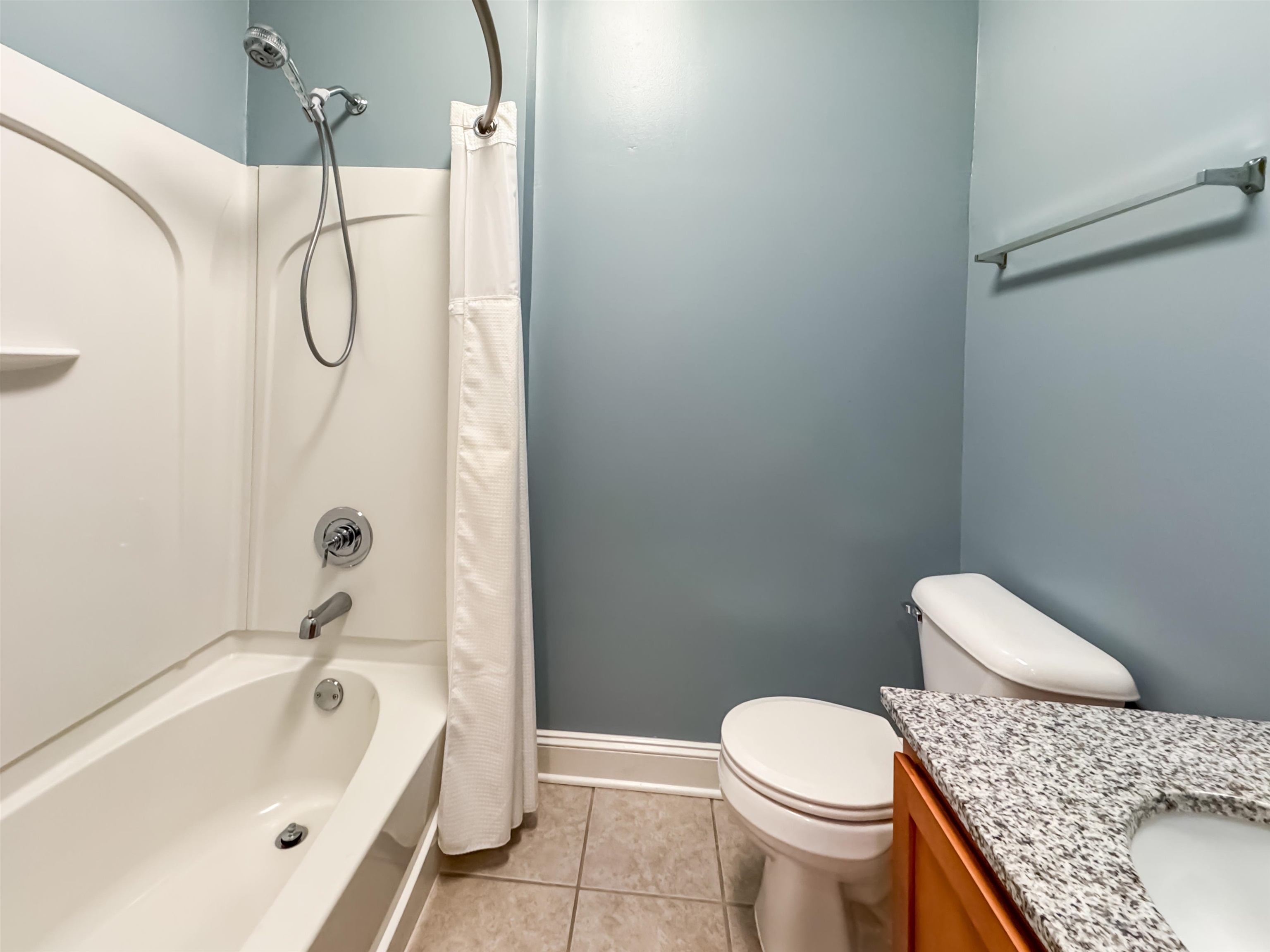 Memphis, Tennessee 38103, United States, 2 Bedrooms Bedrooms, ,2 BathroomsBathrooms,Residential,Active,182836